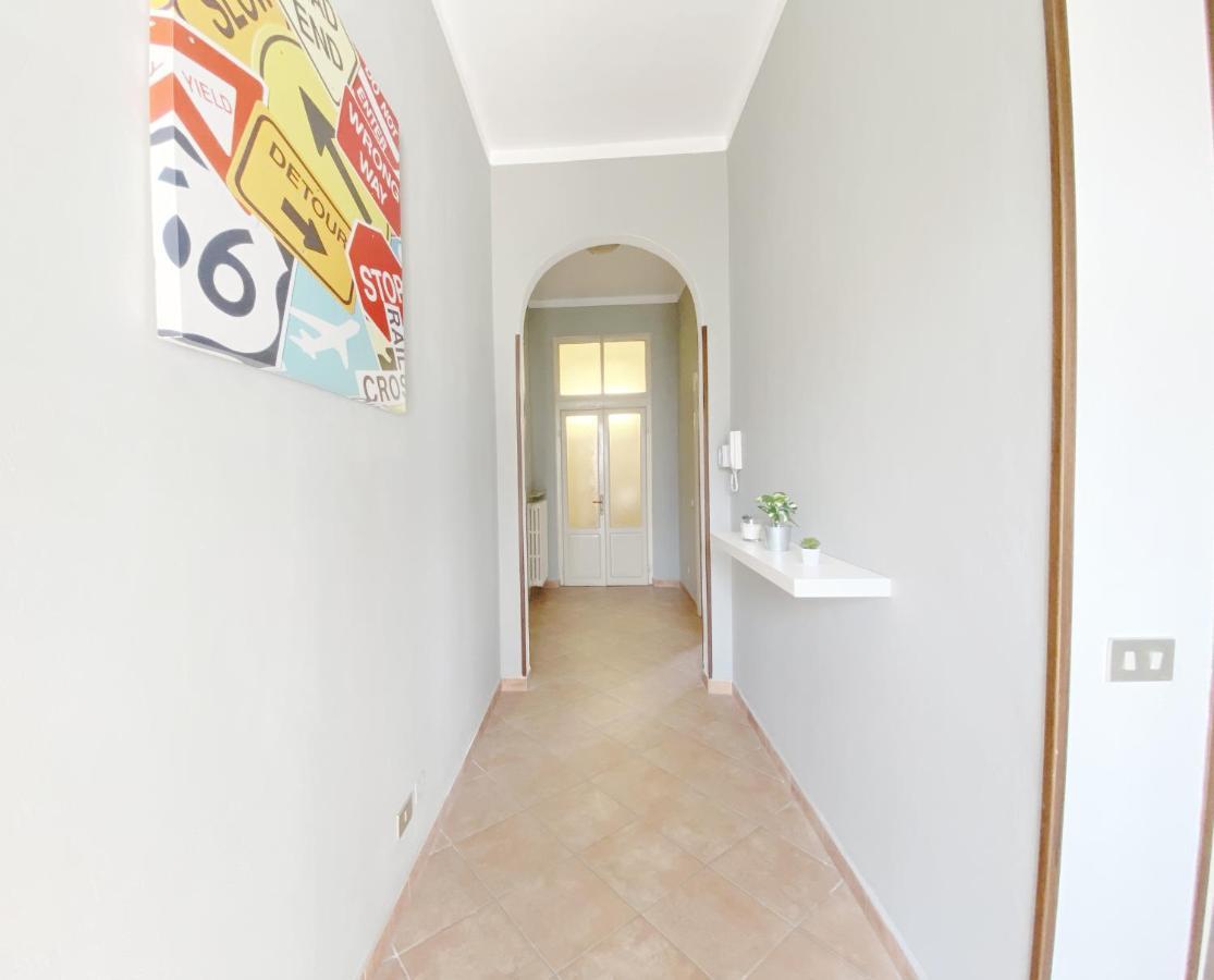 Intero Appartamento Spazioso E Luminoso Con Suite Novara Exterior foto